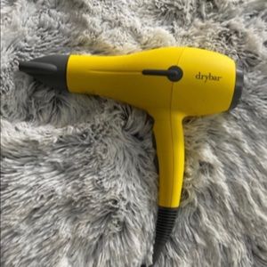 Drybar blow dryer